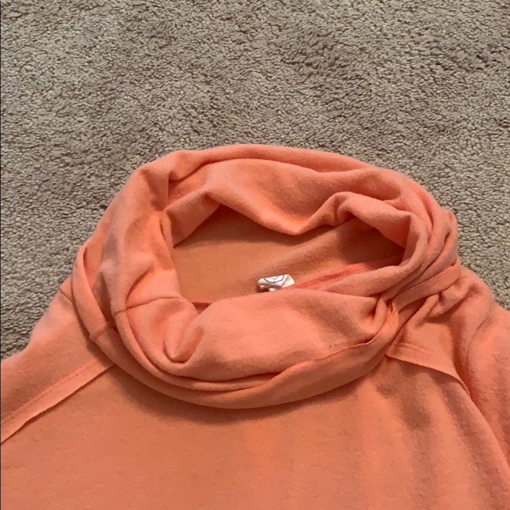 🧶 Cowl Neck High Low Sweater Size M 🧶 - Picture 9 of 16